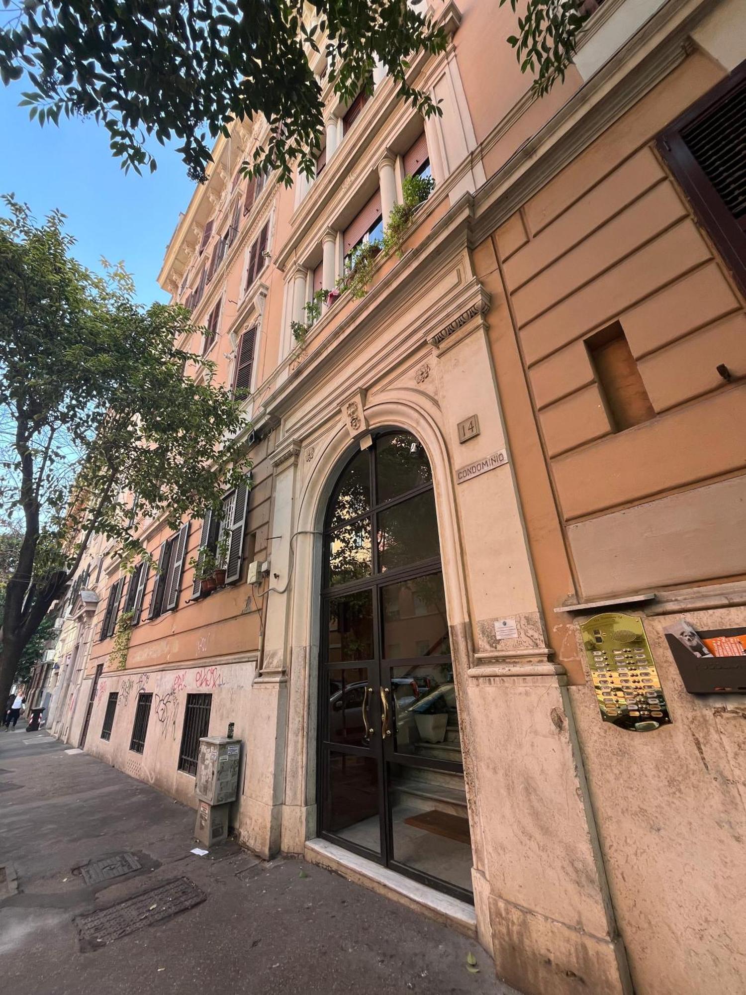 Casa Anna - Vatican & Metro Ottaviano Apartment *